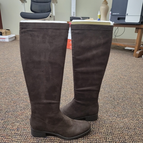 Brown Microfiber Suede Boots Size 38 - Picture 4 of 4